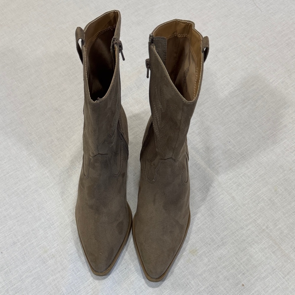 Report Taupe Heeled Boots for Women